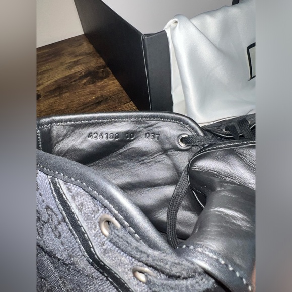 Gucci Sneakers (High-top) - Picture 10 of 11